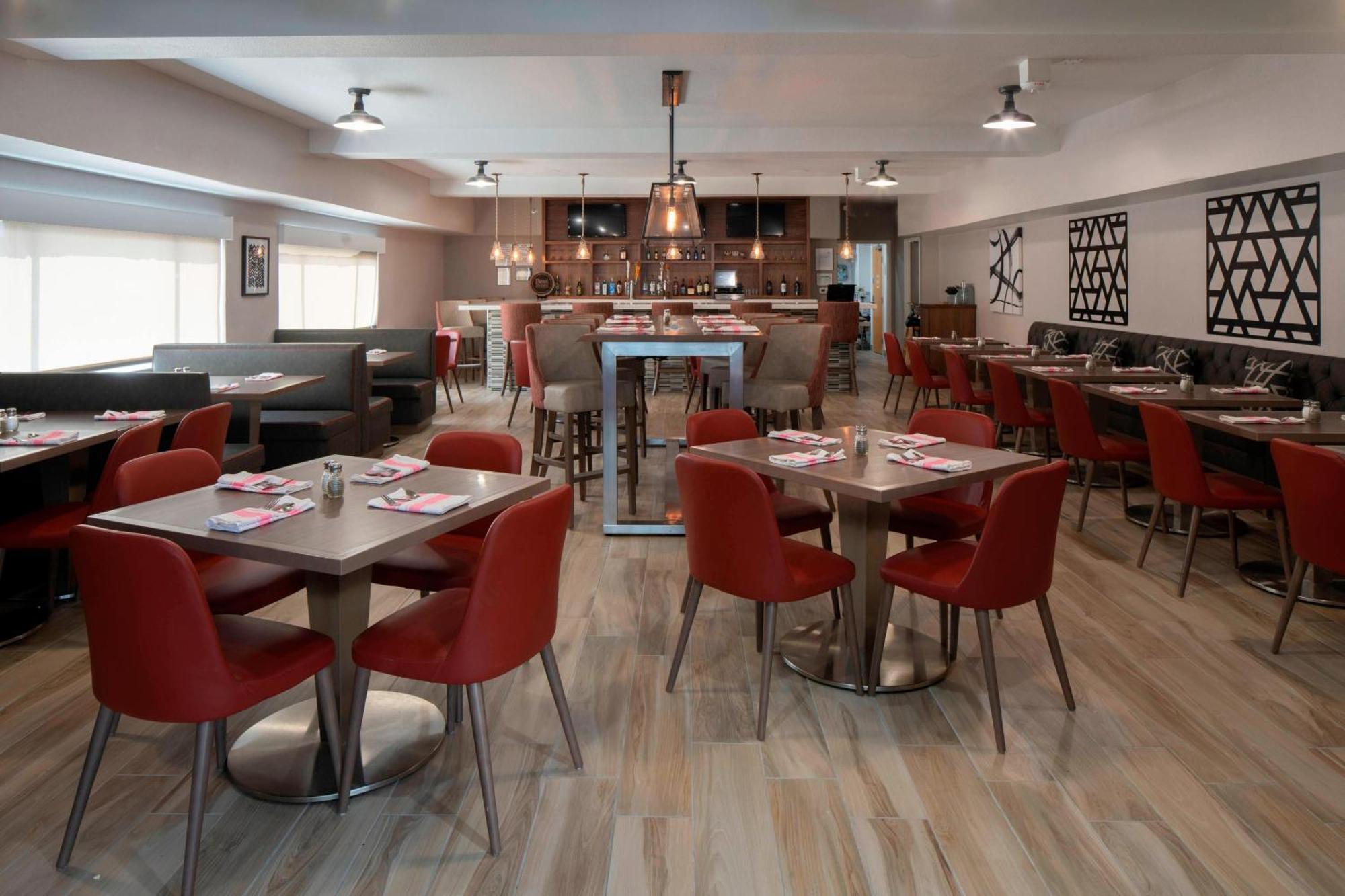 Four Points By Sheraton Dallas Entertainment District 3*