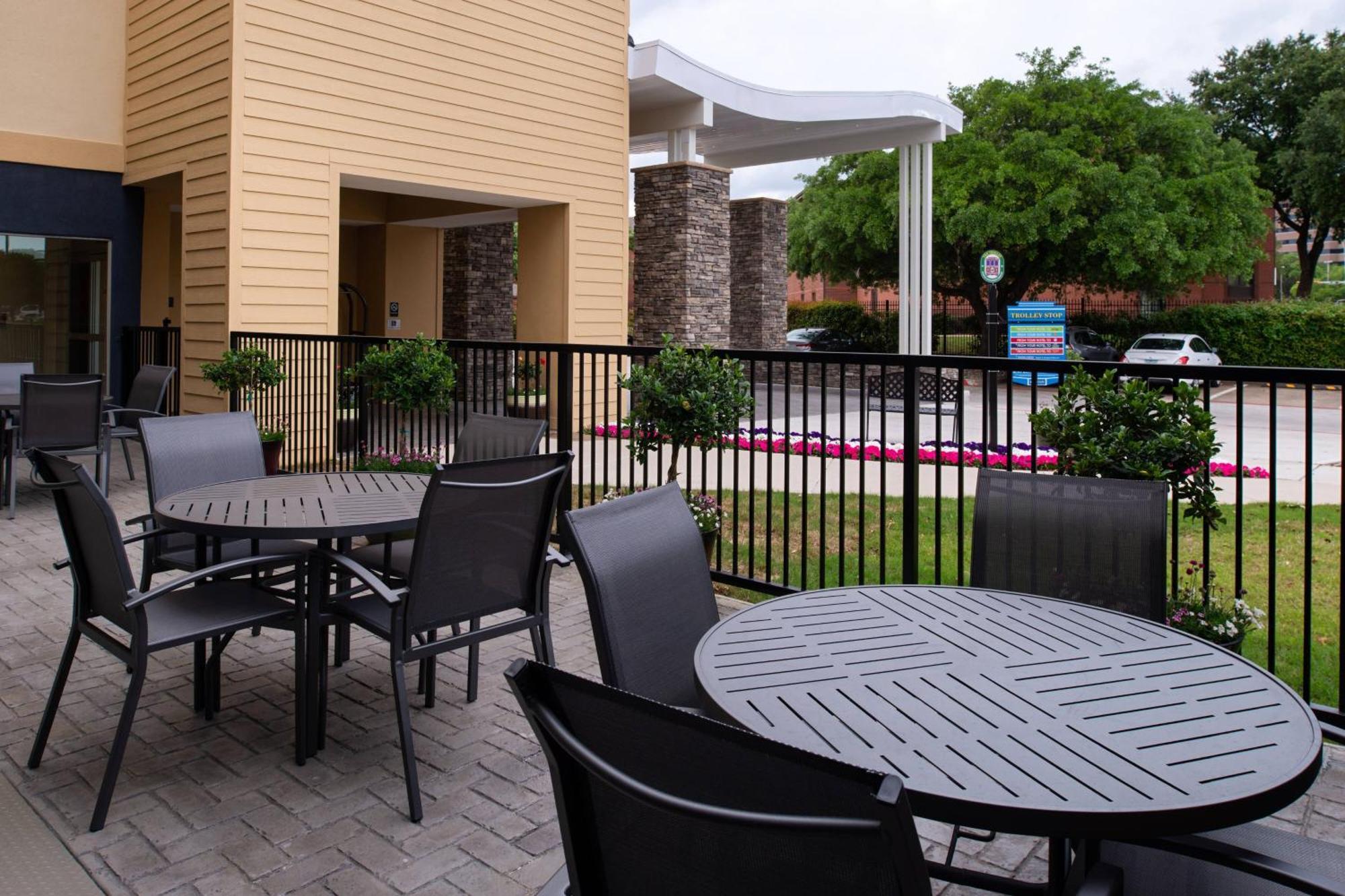 Fairfield Near Six Flags Hotel Arlington