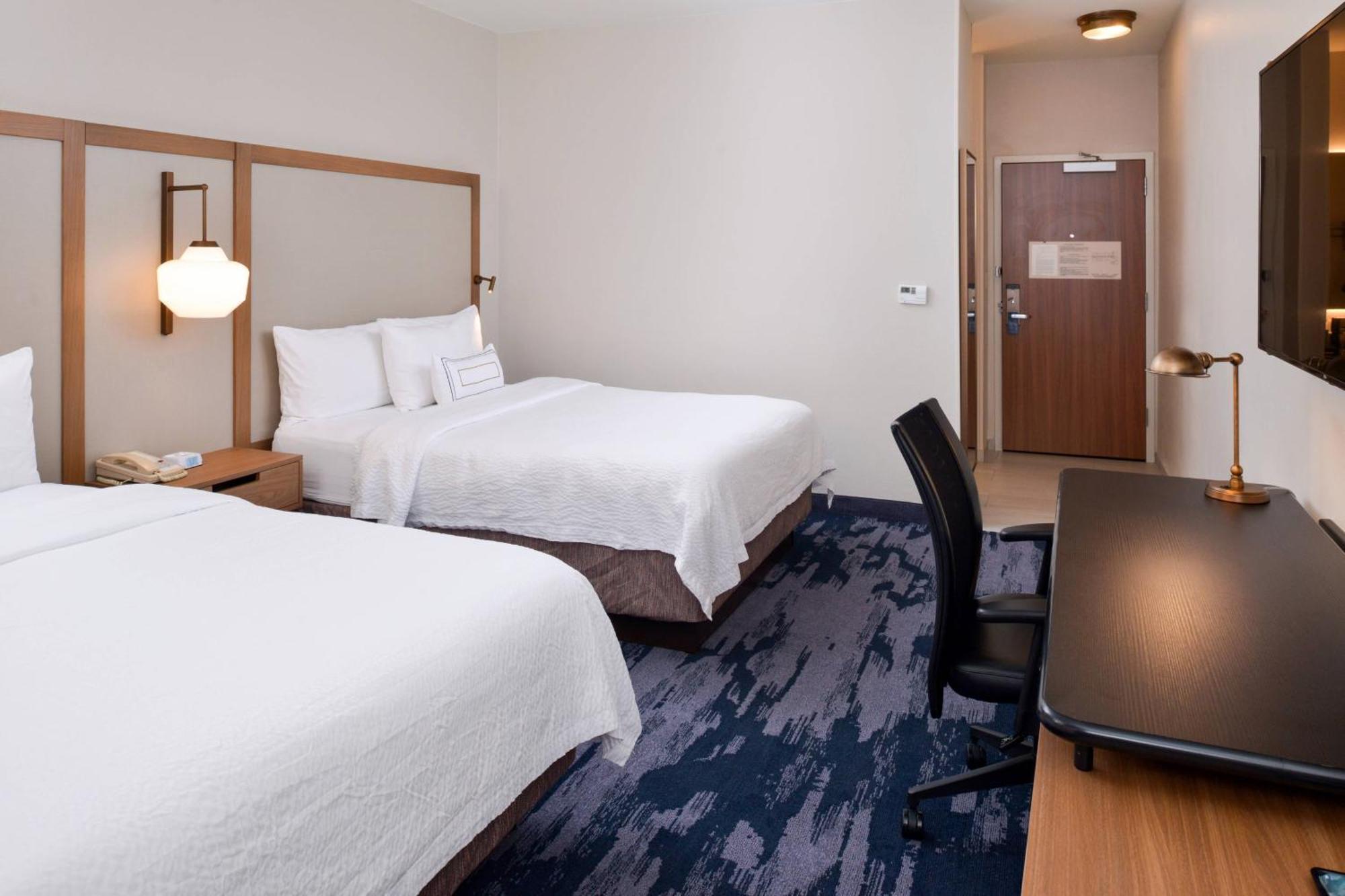 Fairfield Near Six Flags 3*