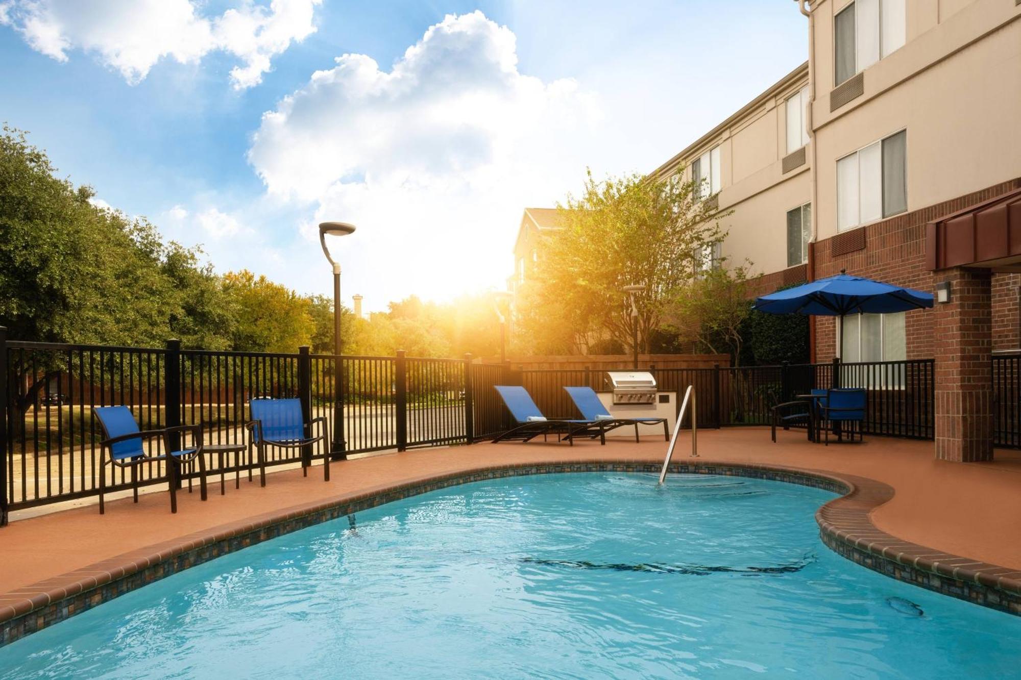 Springhill Dallas North Hotel