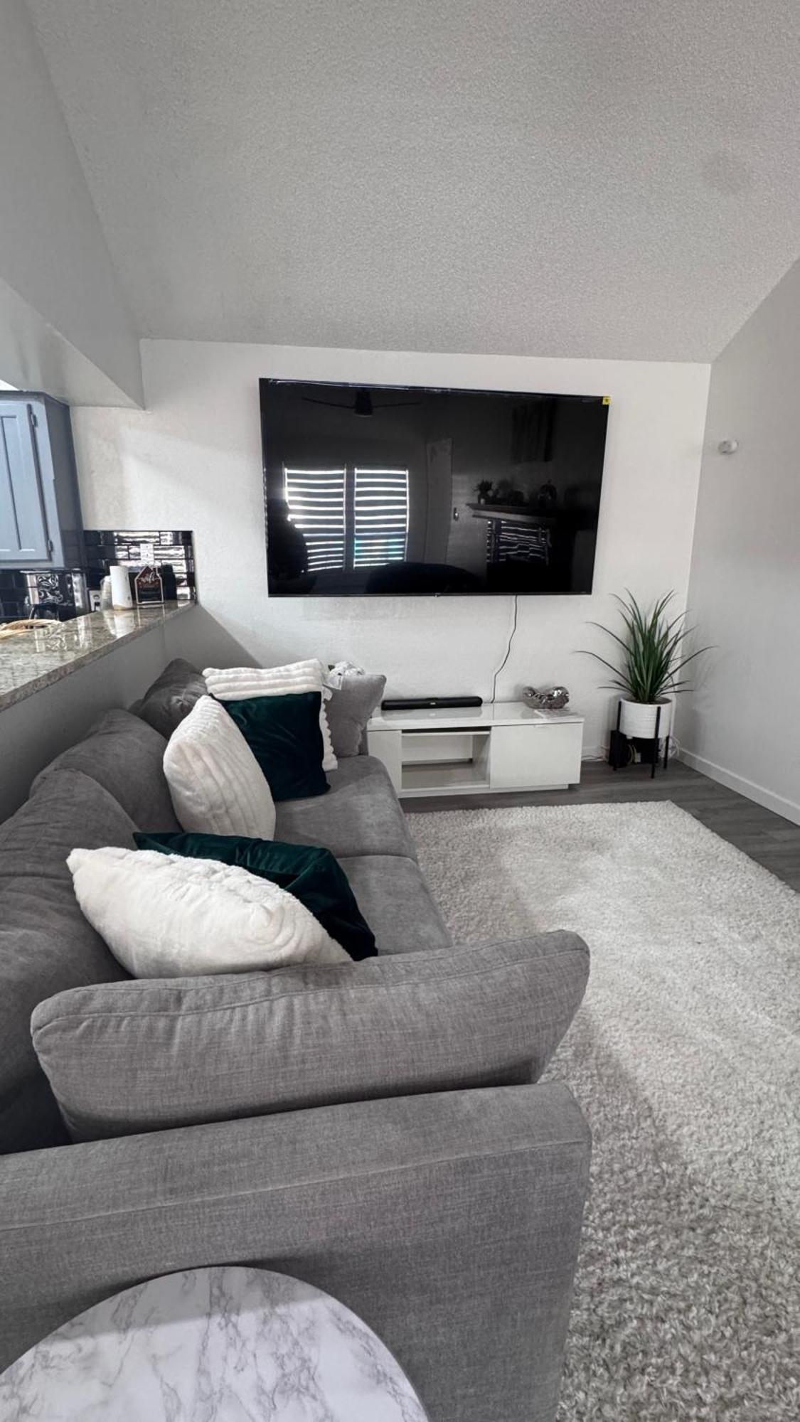 Lux Style Duplex 86inch Tv