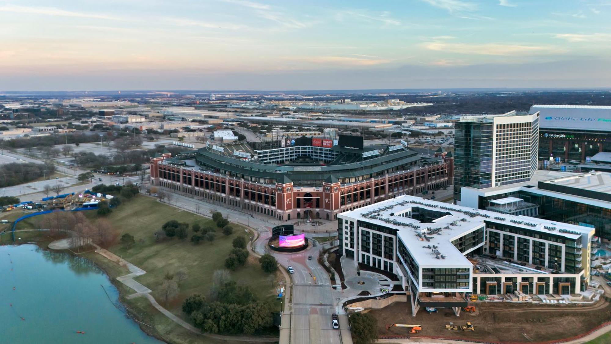 Victory - Lux Townhome Walk 2 Globe Life - Rangers & Cowboys Stadiums Arlington