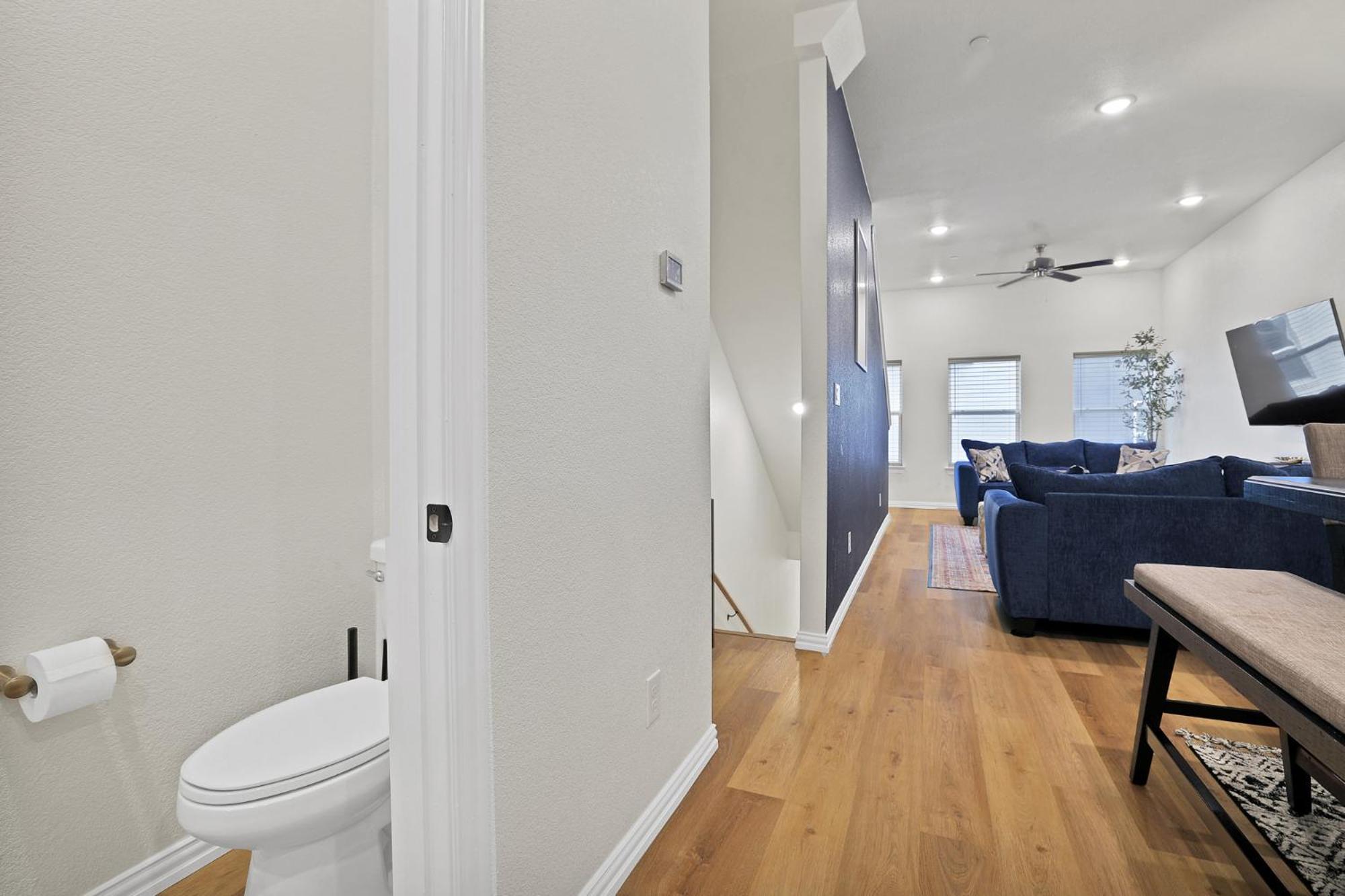 Apartment Victory - Lux Townhome Walk 2 Globe Life - Rangers & Cowboys Stadiums *