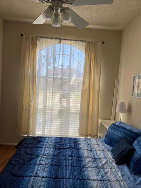 Comfy 3-bedroom In Holiday home