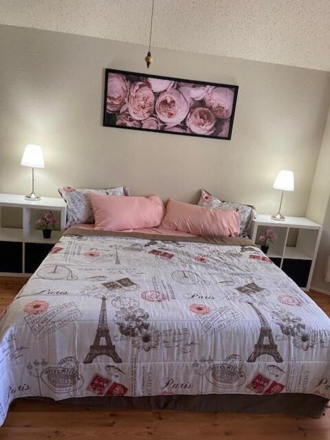 Holiday home Comfy 3-bedroom In *