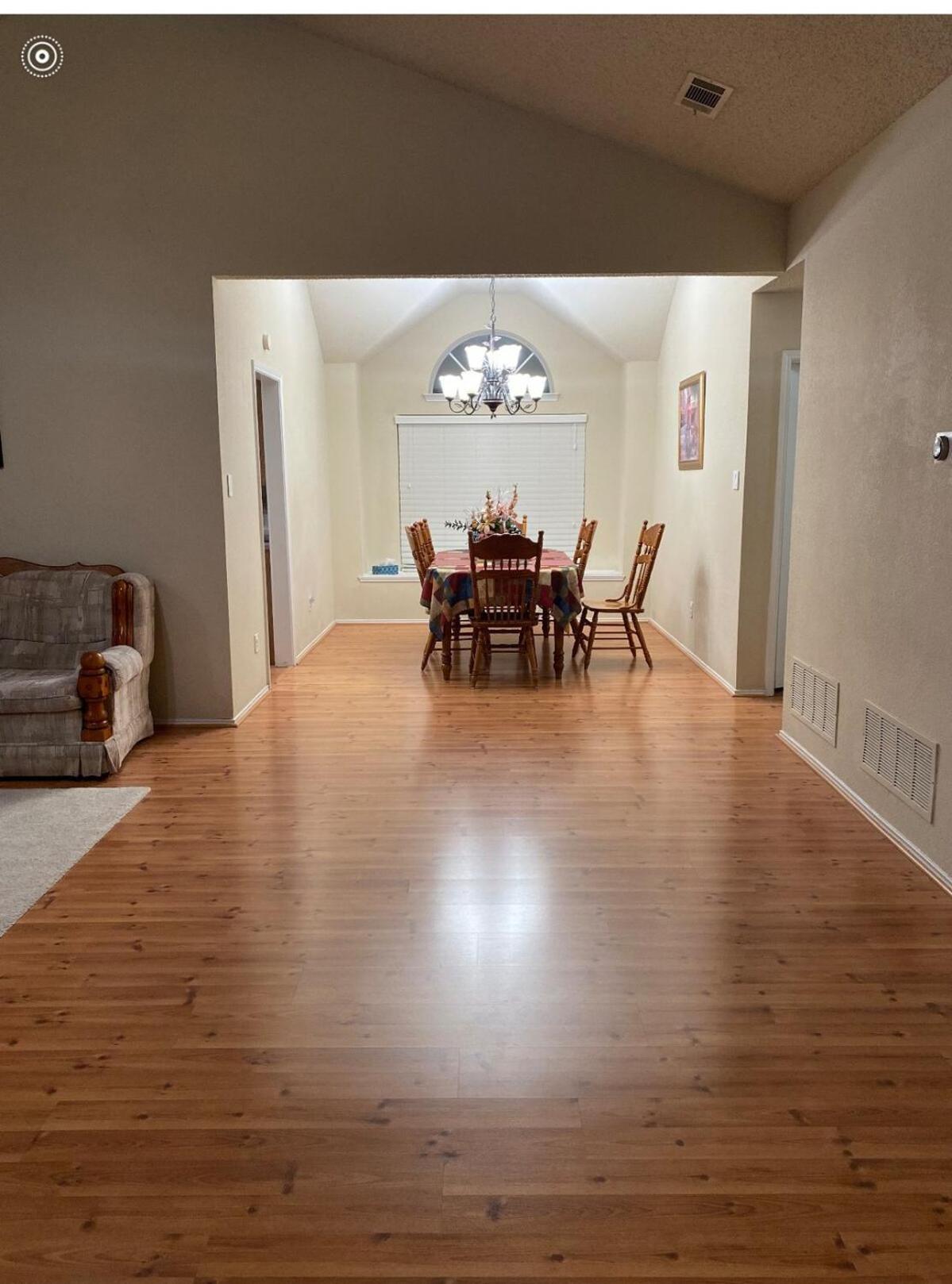 Holiday home Comfy 3-bedroom In