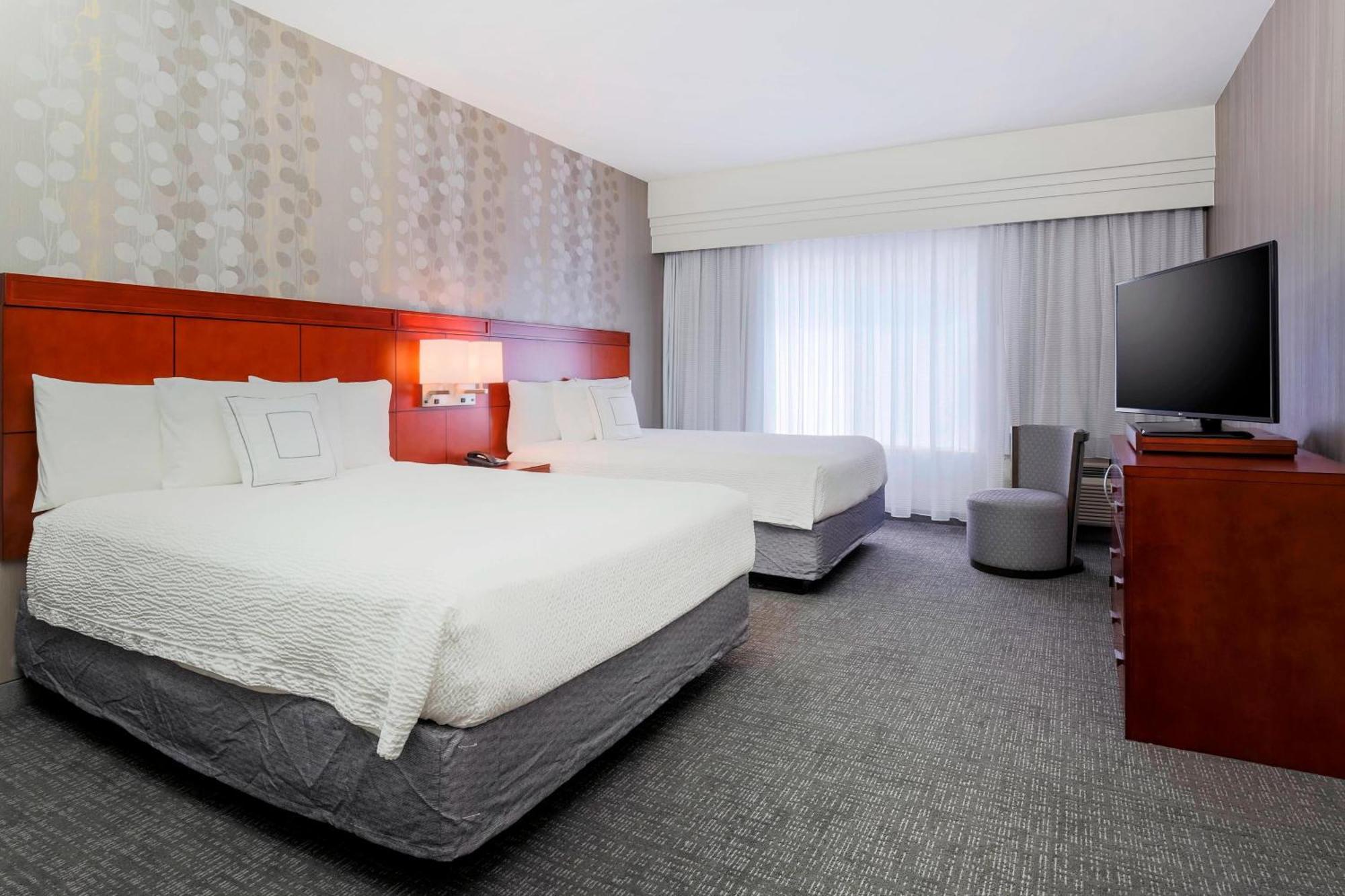 Courtyard By Marriott Dallas South Arlington