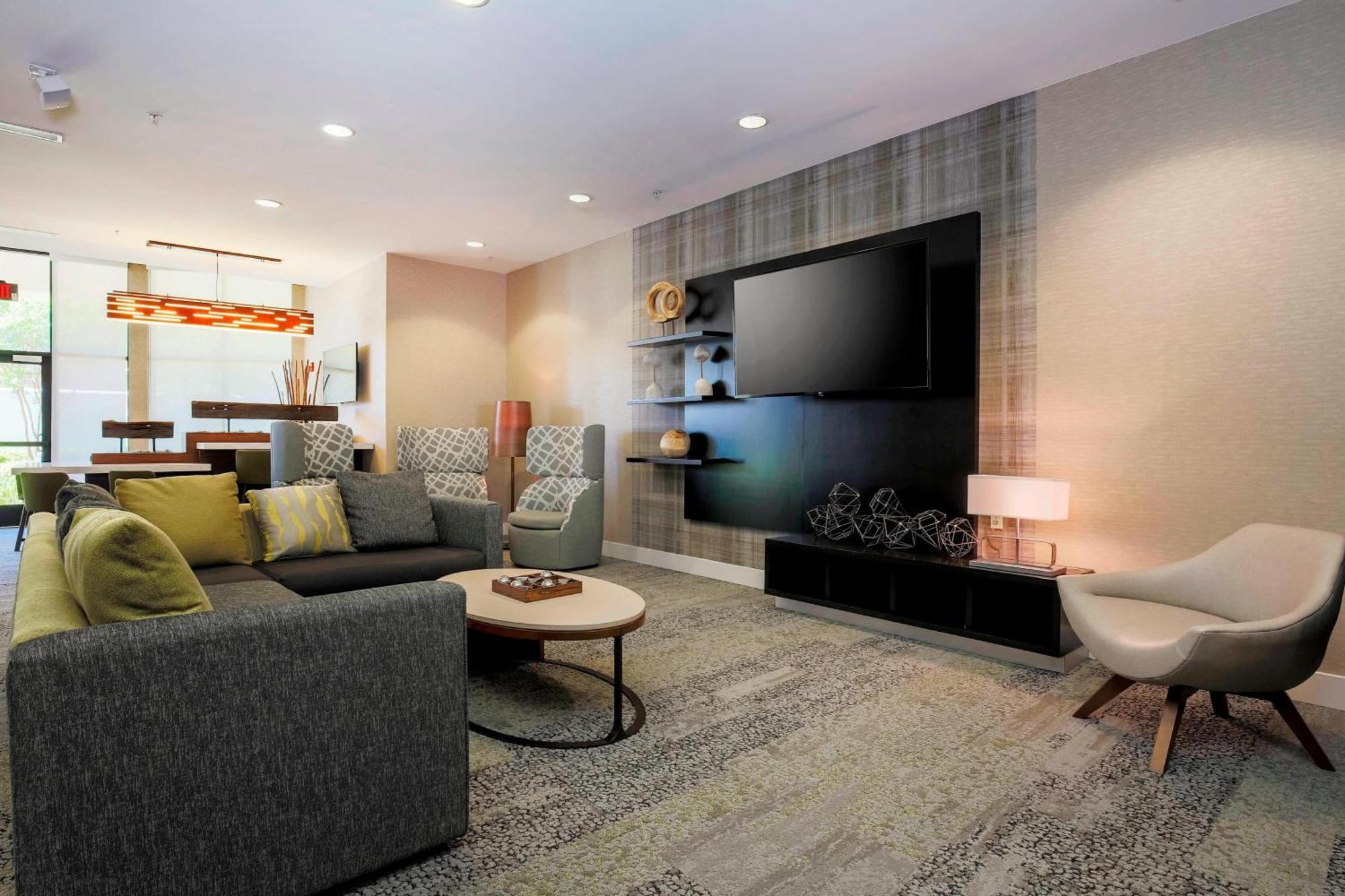 Hotel Courtyard By Marriott Dallas South