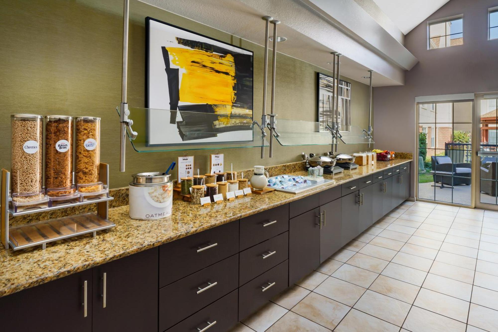 Residence Inn Arlington Hotel 3*