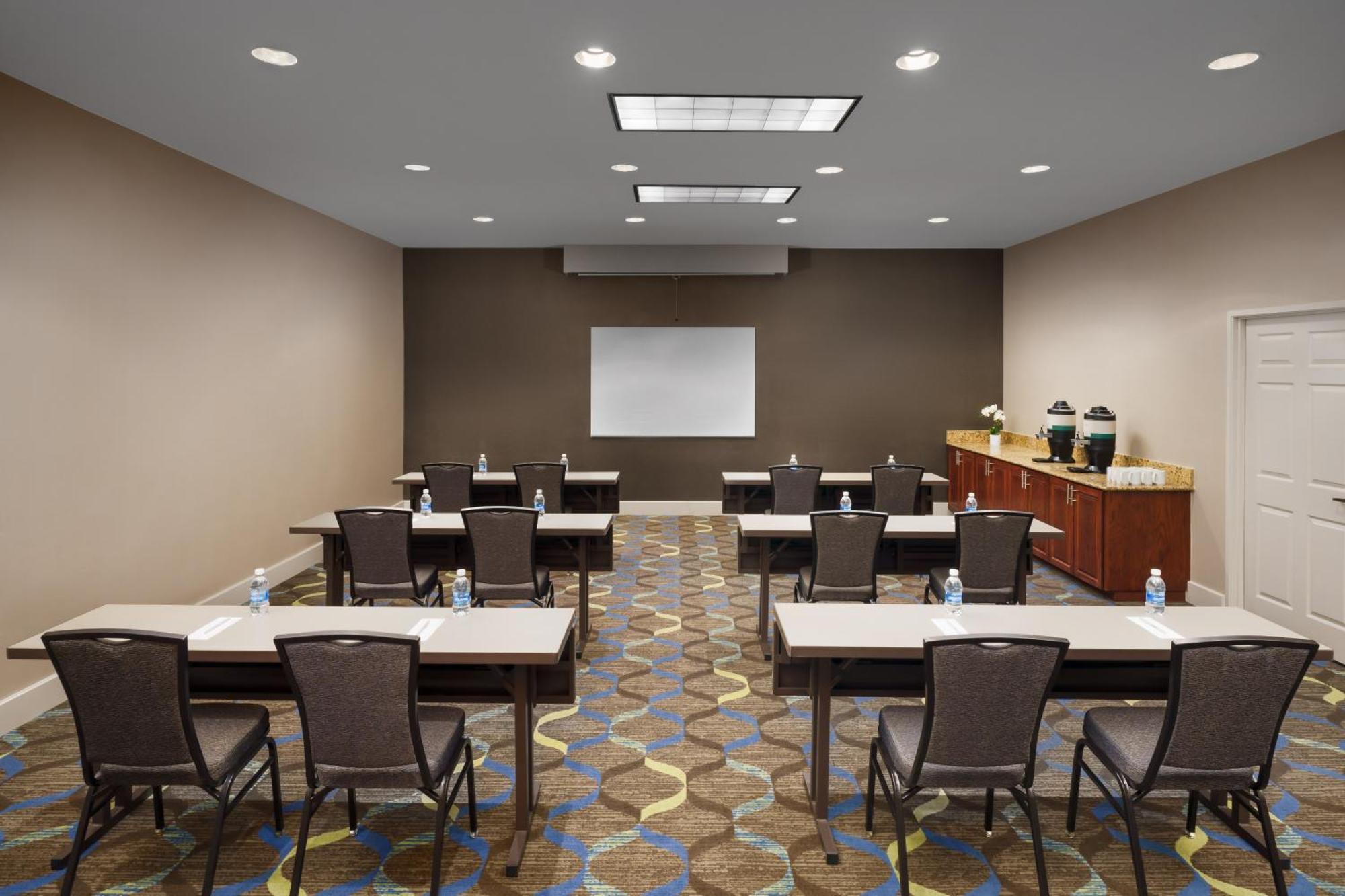 Residence Inn Arlington 3*