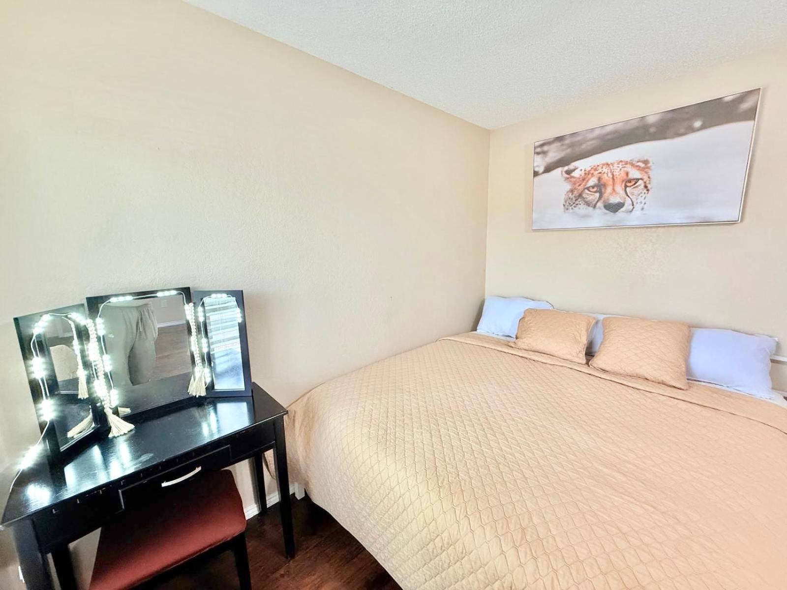 1 Story Funhome With Games, Smart Tv, Near At&t Stadium, Globe Life, Six Flags, Dfw Airport
