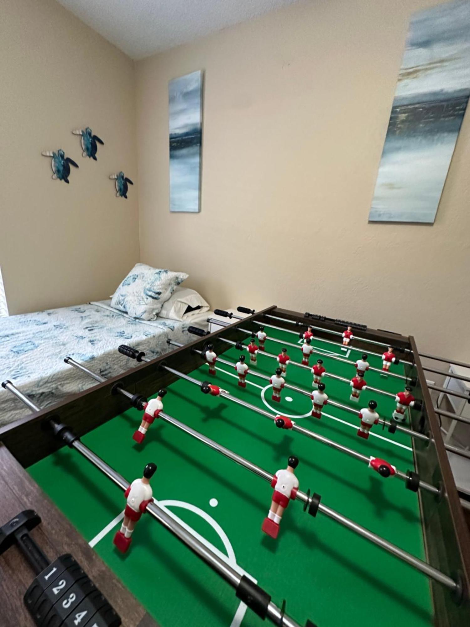 1 Story Funhome With Games, Smart Tv, Near At&t Stadium, Globe Life, Six Flags, Dfw Airport Holiday home Arlington