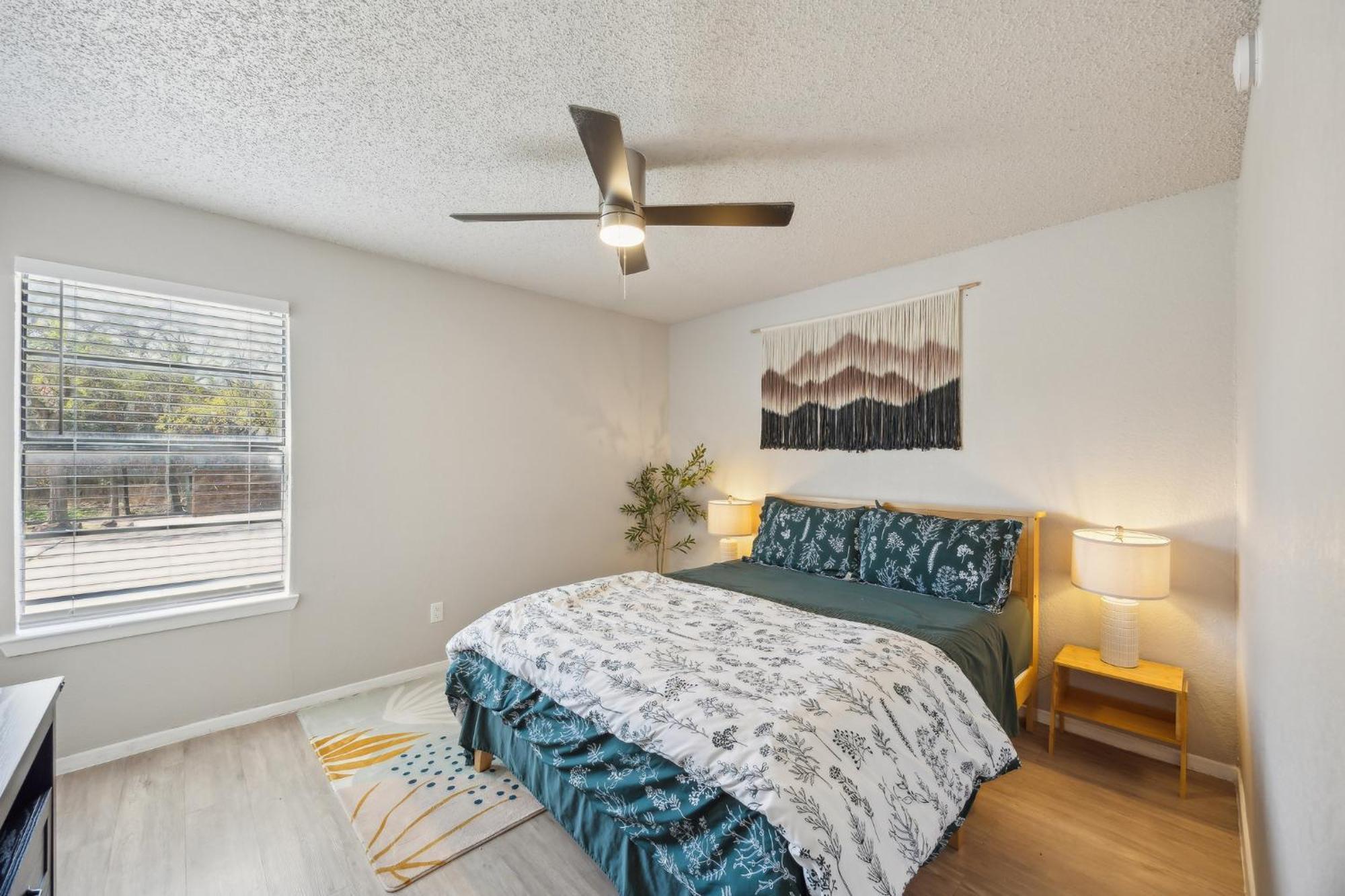 The Landry 174 Spacious And Cozy 2 Bedroom 2bth *