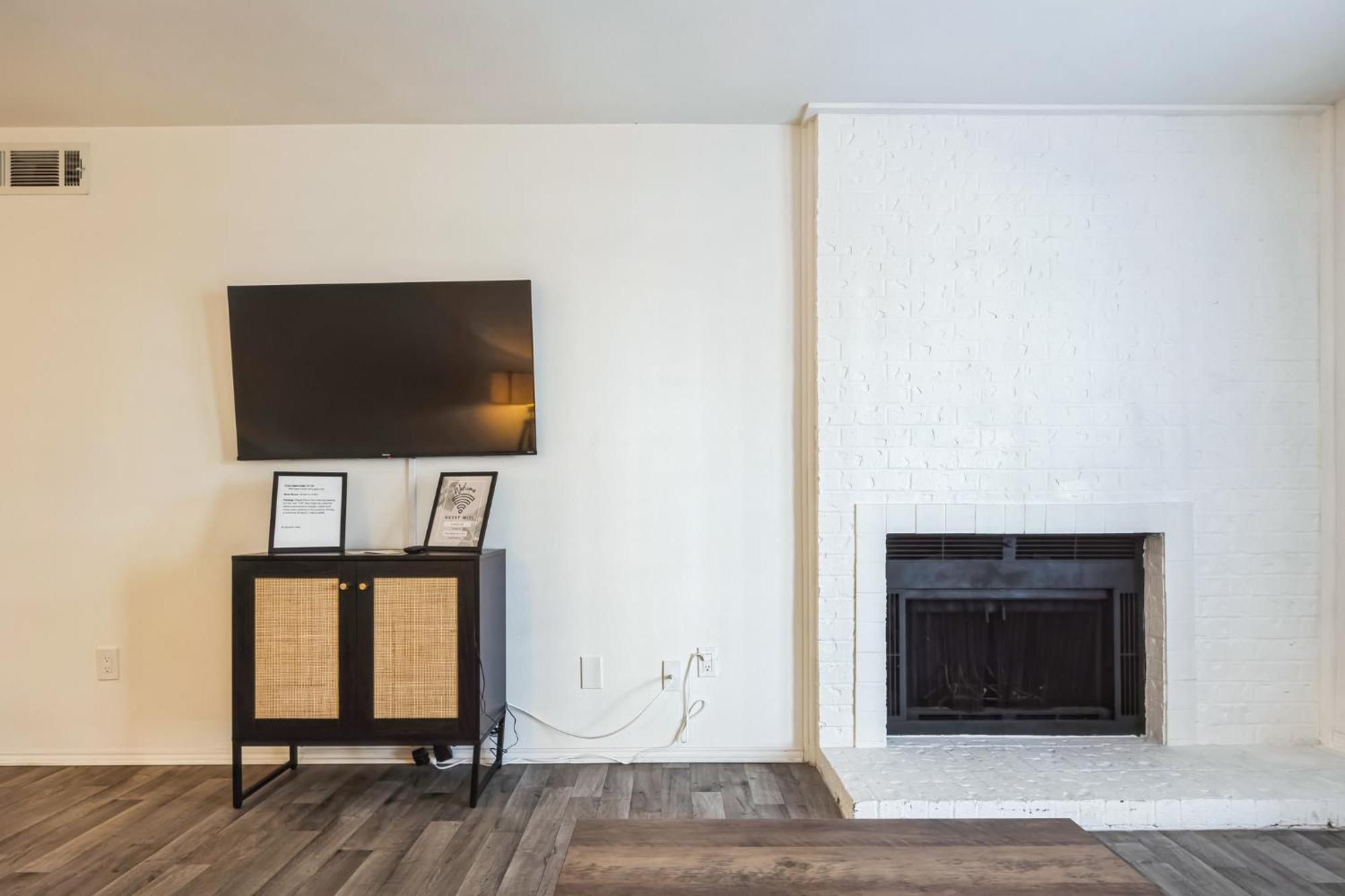 The Landry 100 Spacious And Cozy 2 Bedroom 2bth * Arlington