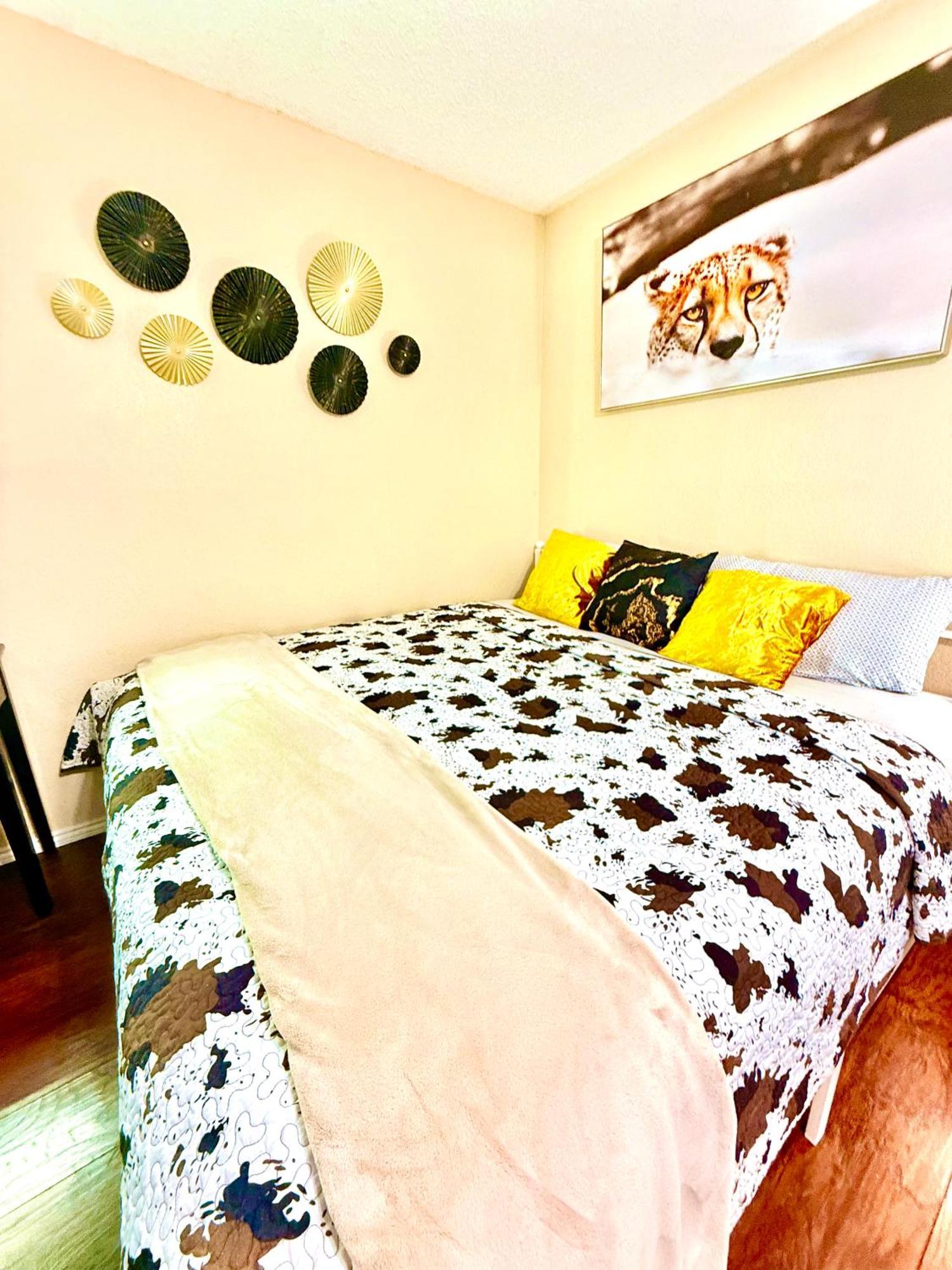 1 Story Funhome With Games, Smart Tv, Near At&t Stadium, Globe Life, Six Flags, Dfw Airport