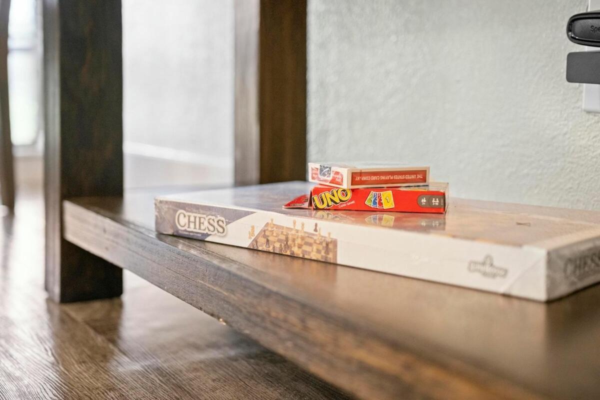 Apartment Two In The Heart Of Arlington! Arlington