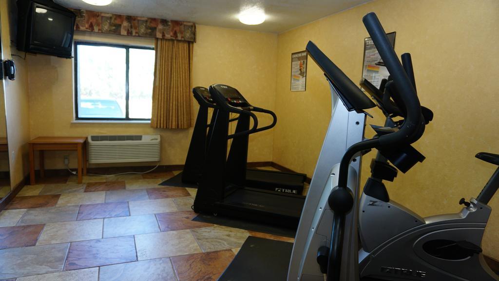 Baymont By Wyndham At Six Flags Dr Hotel 2*