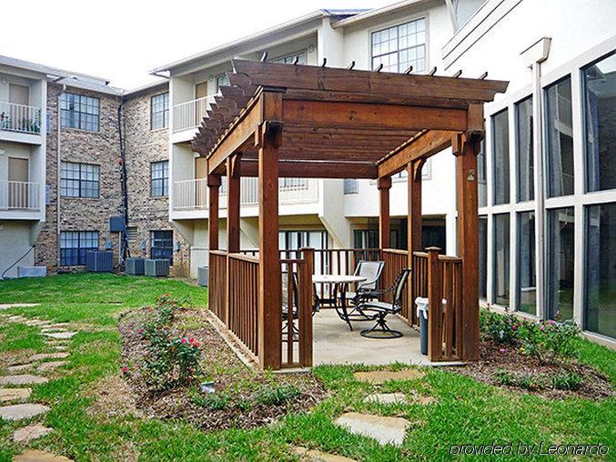 Hotel 6-arlington, Tx