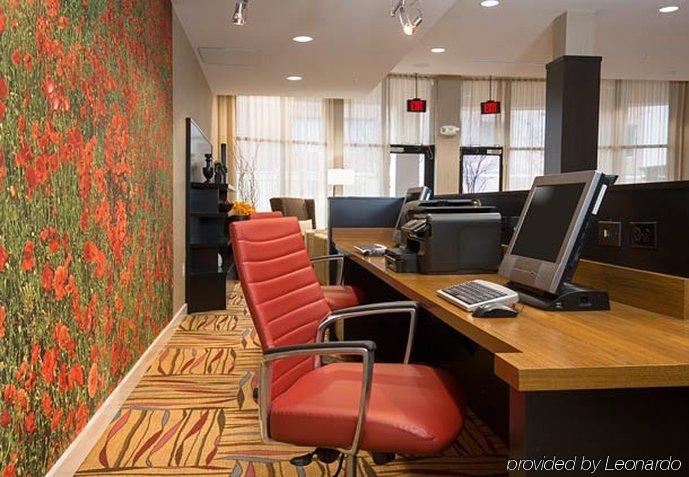 Courtyard By Marriott Dallas South Hotel
