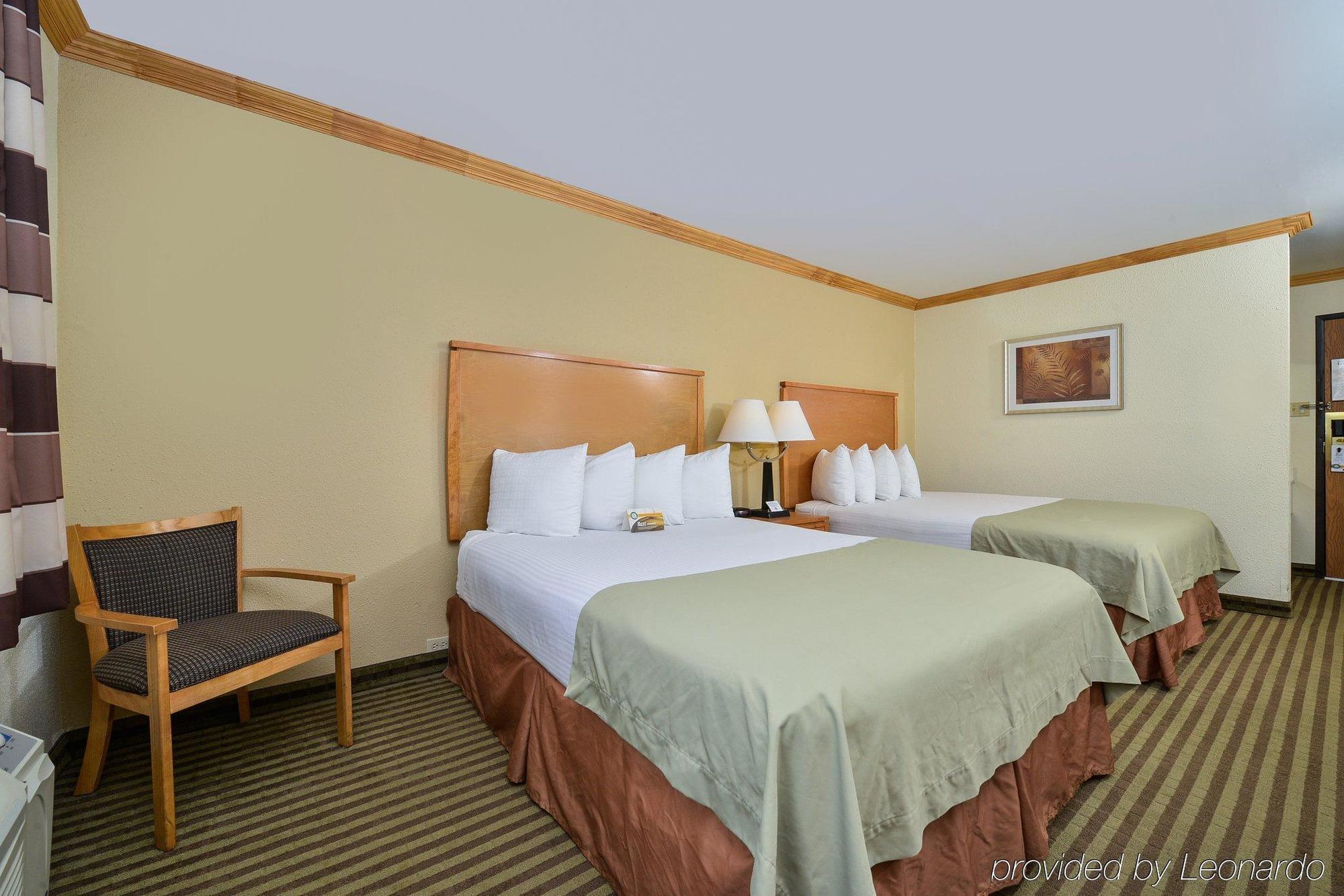 Hotel 6-arlington, Tx 2*