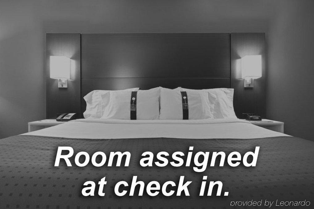 Express Interstate 20 Parks Mall By Ihg Hotel Arlington