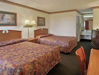 Super 8 By Wyndham Near At&t Stadium Hotel *