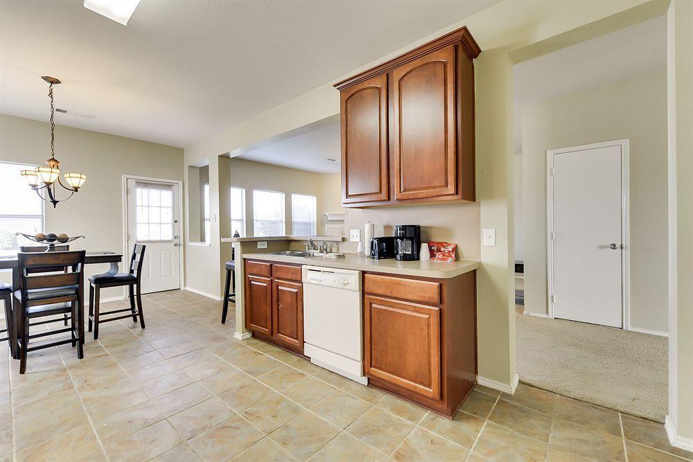 Arlington Villa
