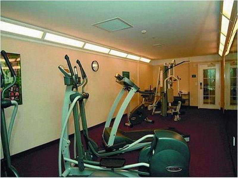 Hotel La Quinta By Wyndham North 6 Flags Dr 3*