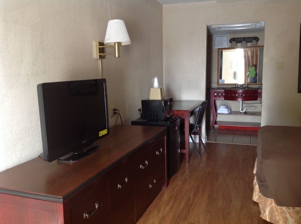R Nite Star And -home Of The Cowboys & Rangers 3*