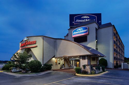 Howard Johnson By Wyndham Ballpark / Six Flags Hotel Arlington