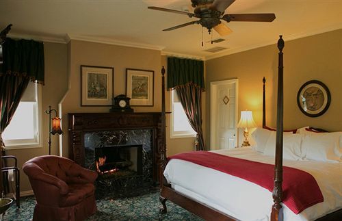 The Sanford House & Inn