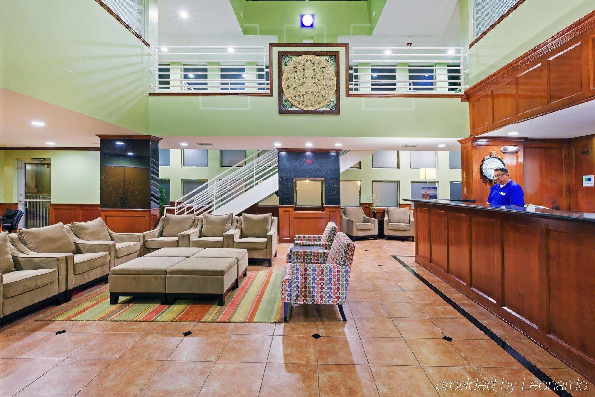 Four Points By Sheraton Dallas Entertainment District Hotel