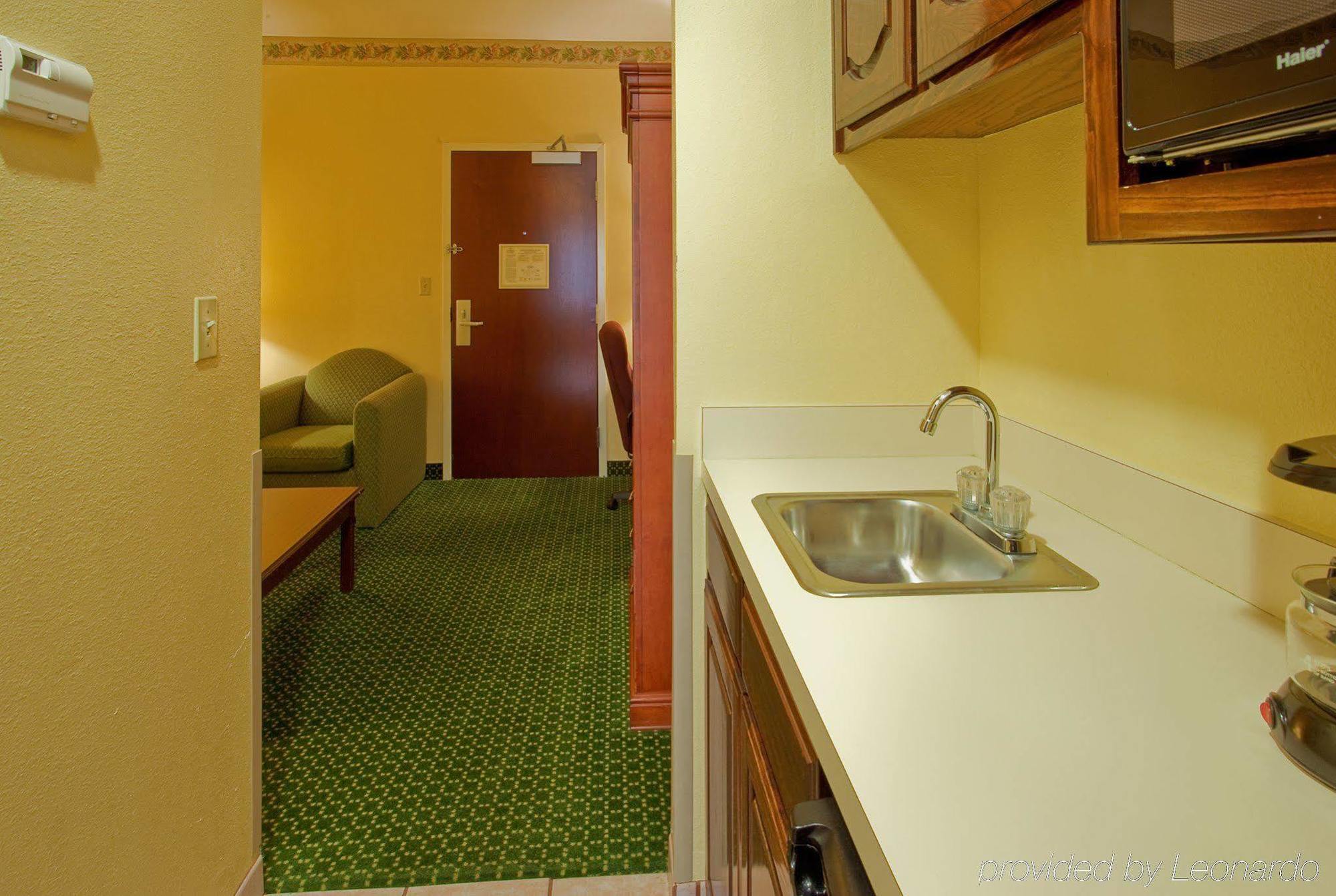 Four Points By Sheraton Dallas Entertainment District 3*