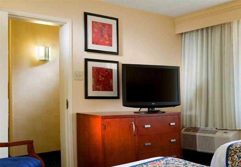 Courtyard By Marriott Dallas Entertainment District 3* Arlington