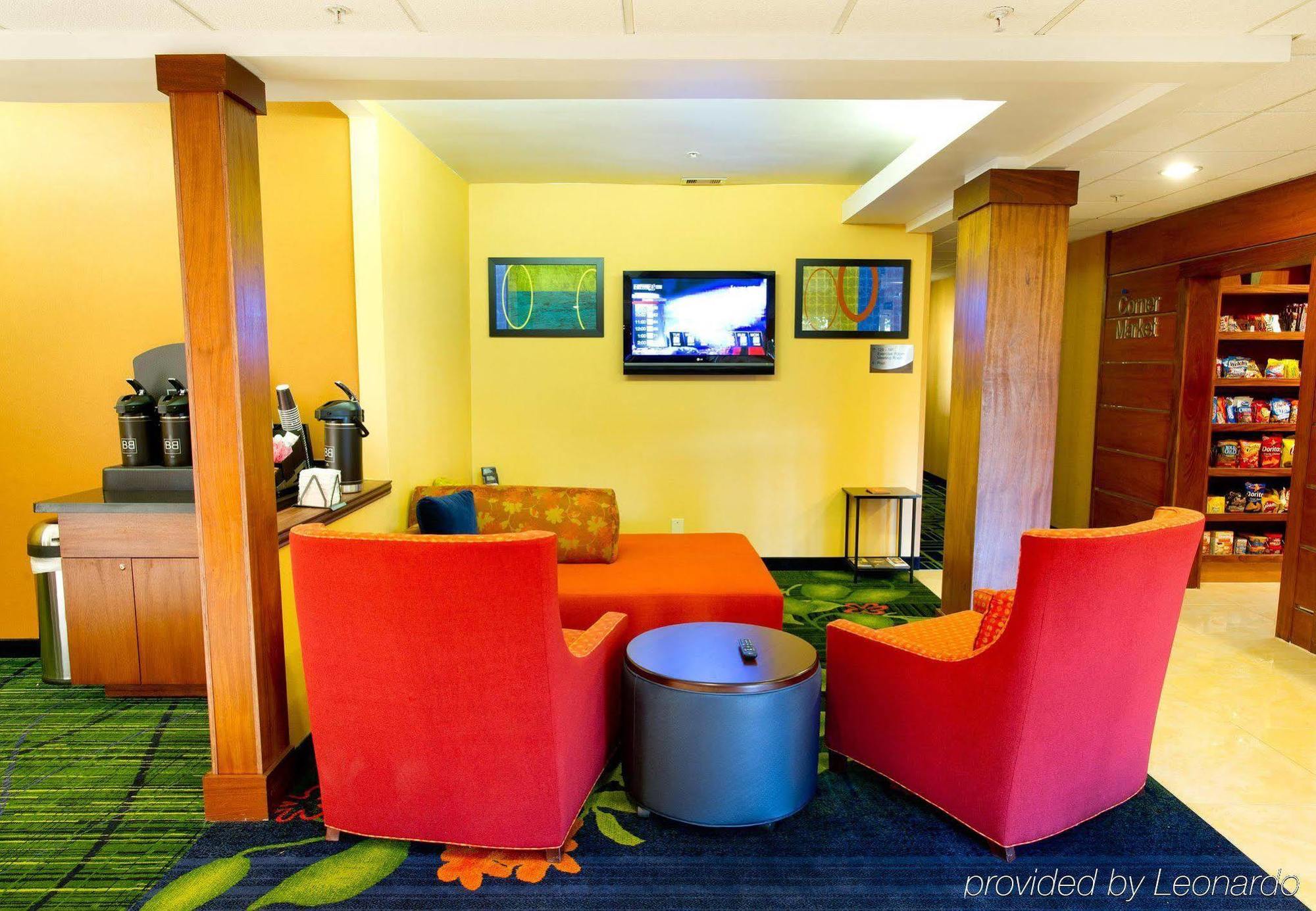 Hotel Fairfield Near Six Flags 3*