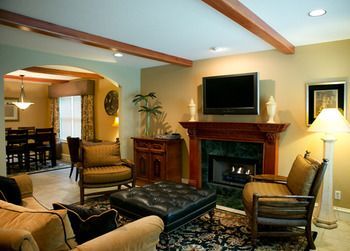 The Sanford House & Inn