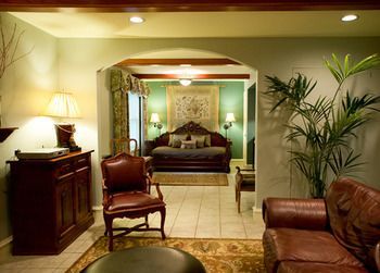 The Sanford House & 4*
