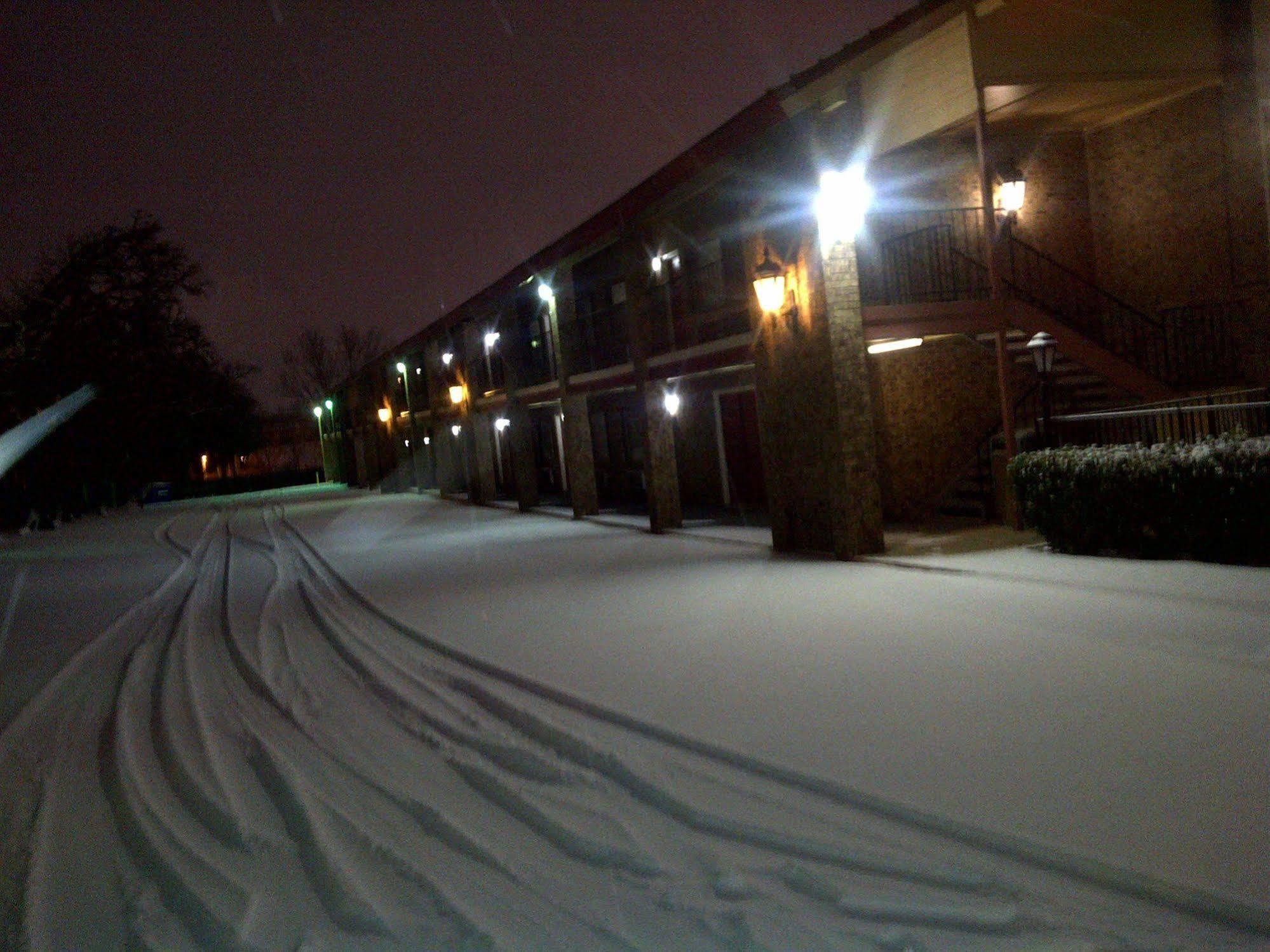 Hotel 6-arlington, Tx - Uta Arlington