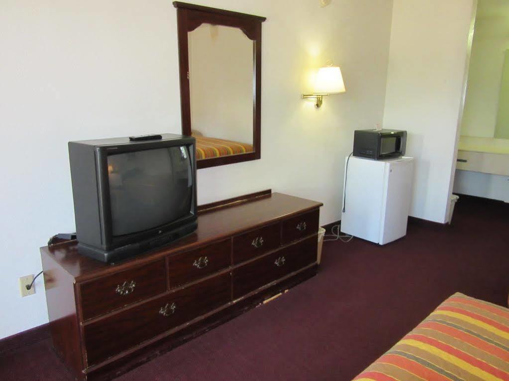 Hotel 6-arlington, Tx - Uta Arlington