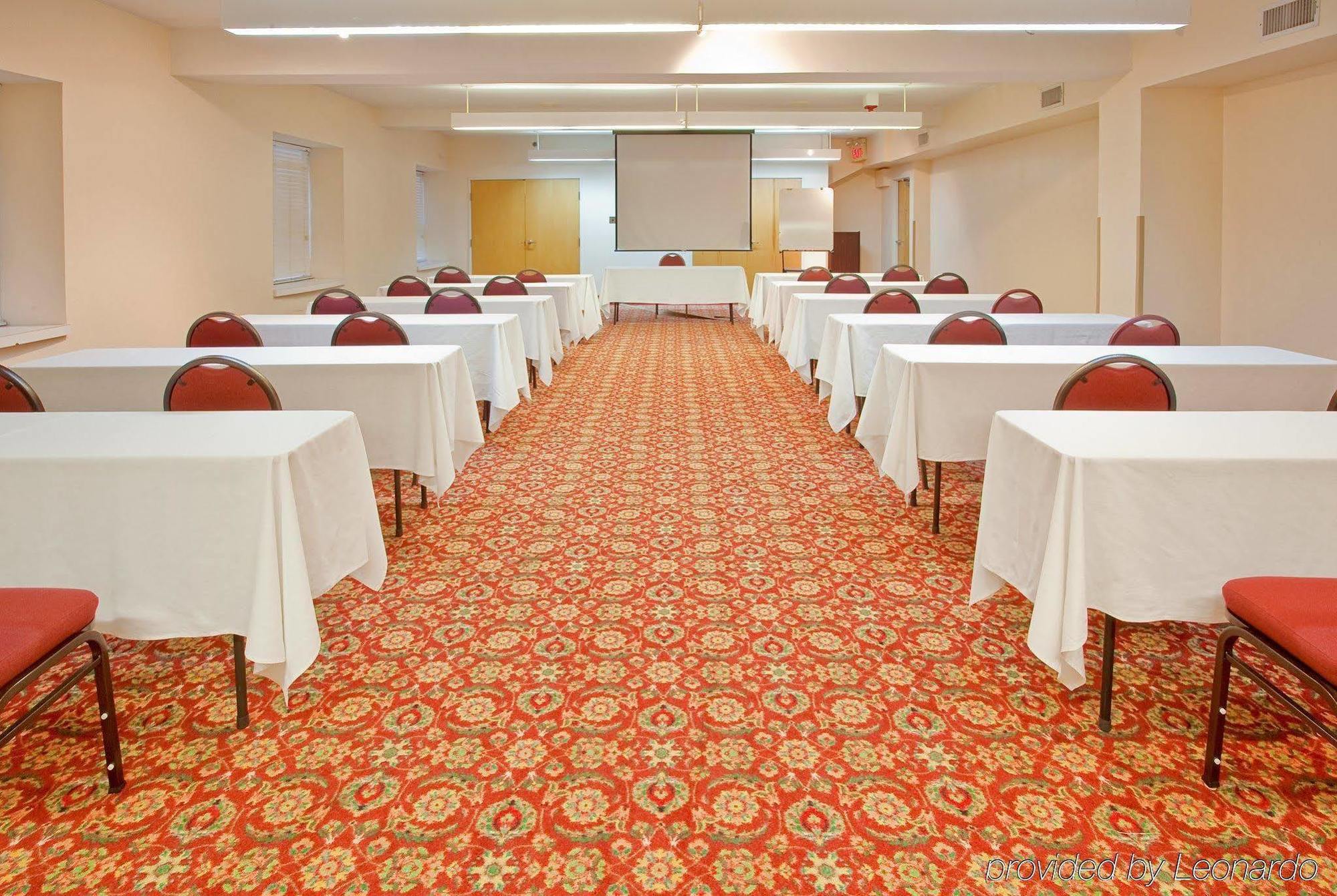 Hotel Four Points By Sheraton Dallas Entertainment District 3*