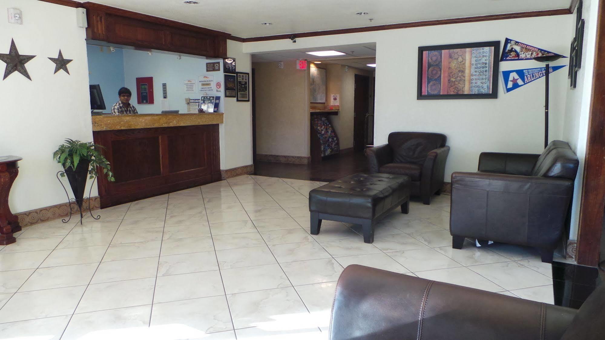 Baymont By Wyndham At Six Flags Dr Arlington