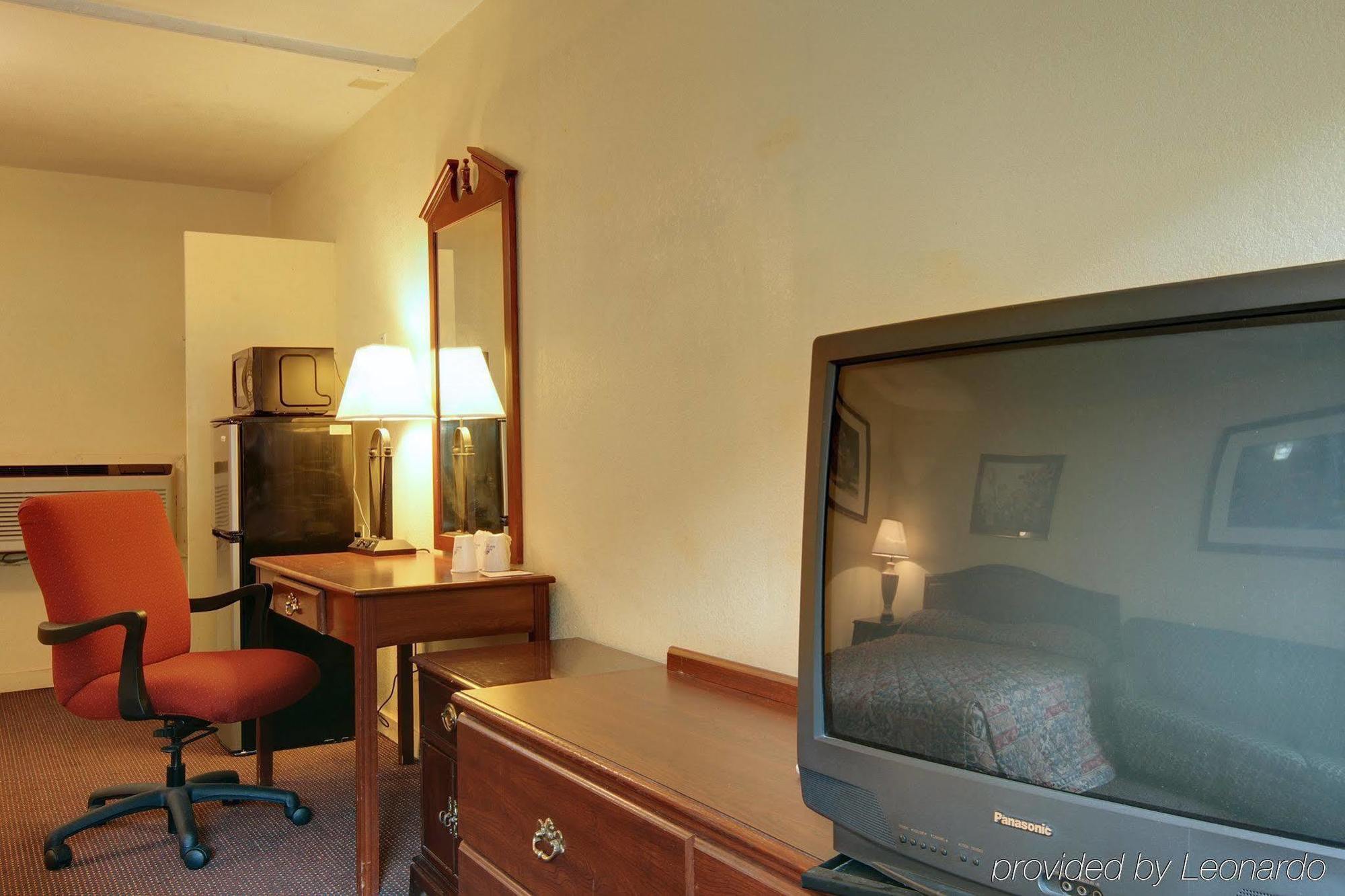 Motel Budget Host 2*