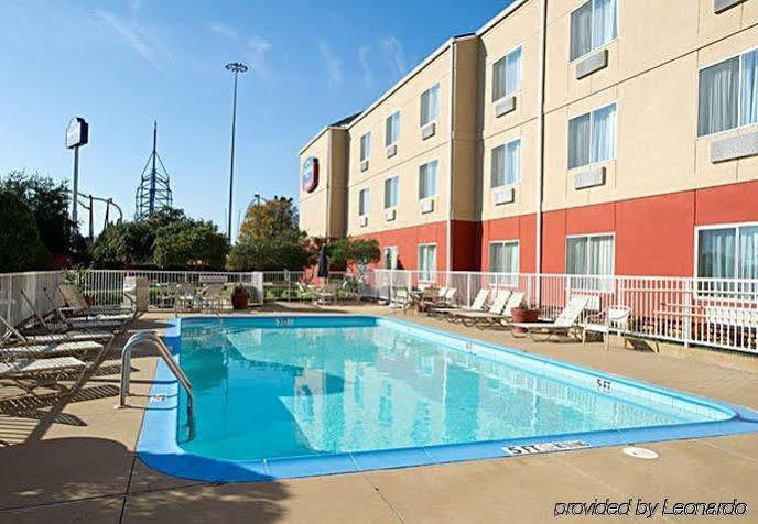 Fairfield Near Six Flags 3* Arlington
