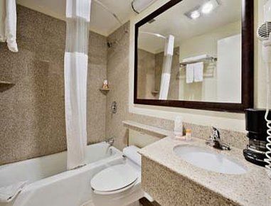 Hotel Howard Johnson By Wyndham Ballpark / Six Flags Arlington