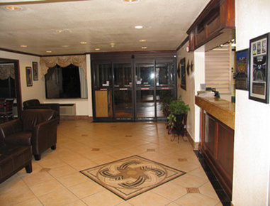 Baymont By Wyndham At Six Flags Dr Hotel