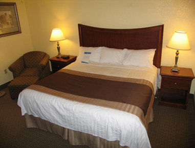 Baymont By Wyndham At Six Flags Dr Hotel 2*