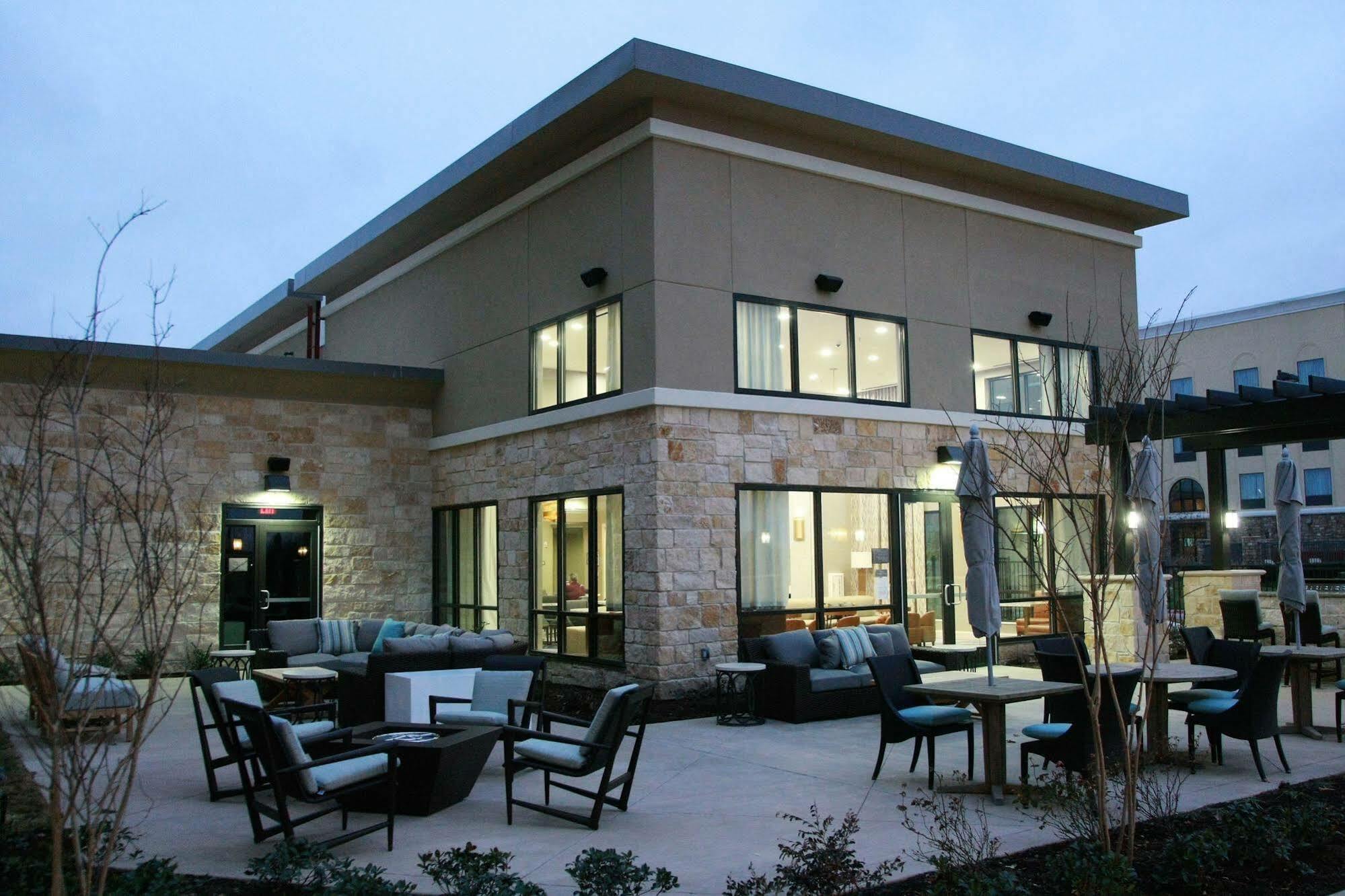 Hotel Homewood By Hilton Dallas South Arlington