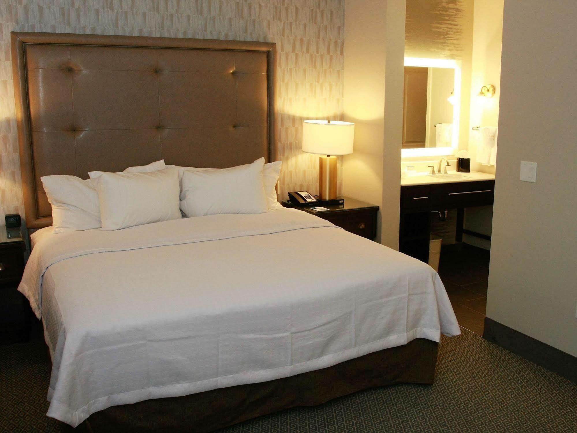 Hotel Homewood By Hilton Dallas South Arlington