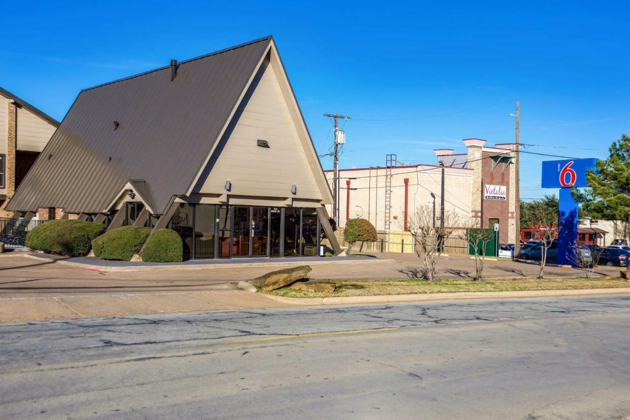 6-arlington, Tx - Uta 2* Arlington
