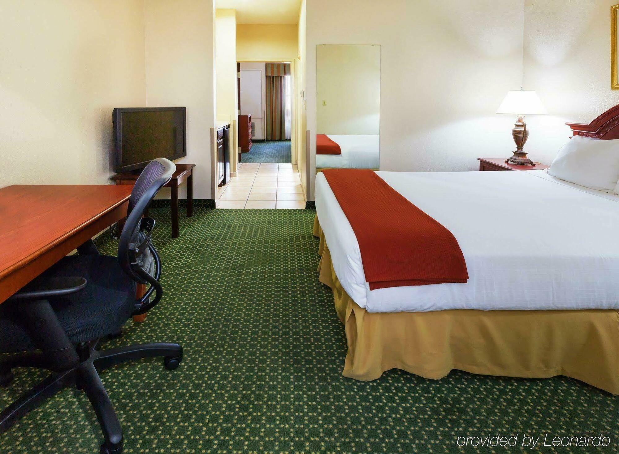 Four Points By Sheraton Dallas Entertainment District Arlington
